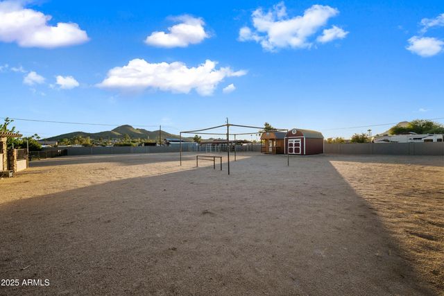 15220 N 27TH Street, Phoenix, AZ 85032