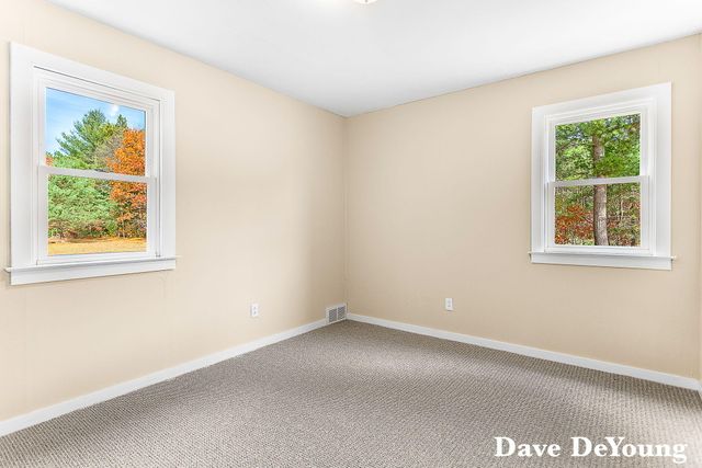 18890 W Howard City-Edmore, Howard City, MI 49329