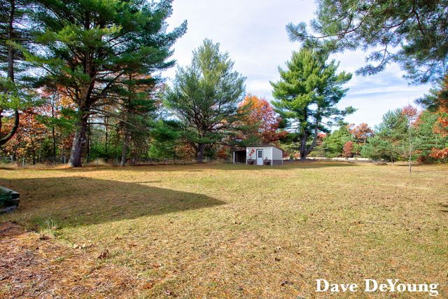 18890 W Howard City-Edmore, Howard City, MI 49329