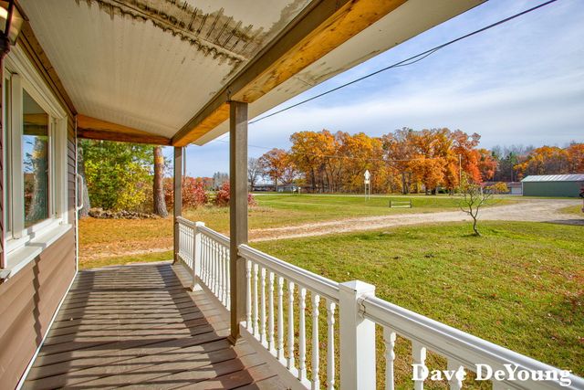 18890 W Howard City-Edmore, Howard City, MI 49329