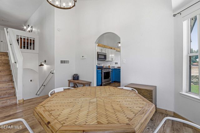 1035 LOS MOROS Drive, El Paso, TX 79932