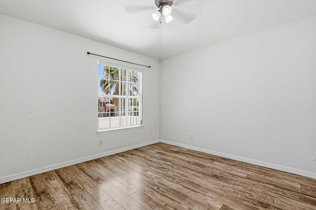 1035 LOS MOROS Drive, El Paso, TX 79932