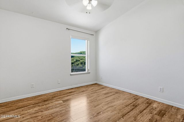1035 LOS MOROS Drive, El Paso, TX 79932