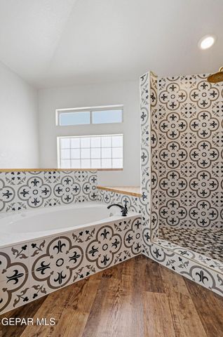 1035 LOS MOROS Drive, El Paso, TX 79932