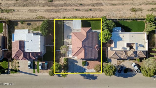 1035 LOS MOROS Drive, El Paso, TX 79932