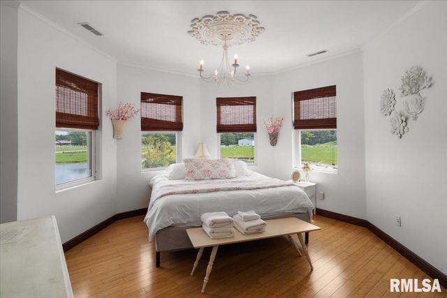 6156 Chautauqua Road, Murphysboro, IL 62966