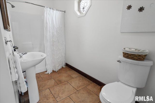 6156 Chautauqua Road, Murphysboro, IL 62966