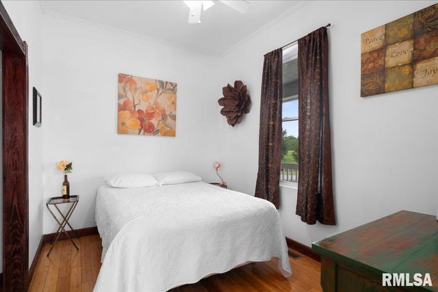 6156 Chautauqua Road, Murphysboro, IL 62966