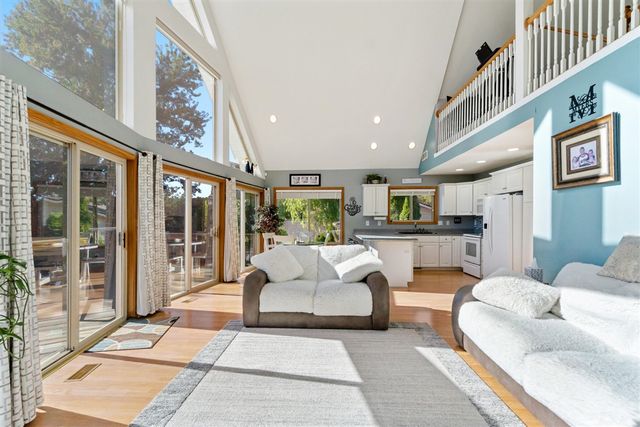 11912 N Waldron Road, Jerome, MI 49249