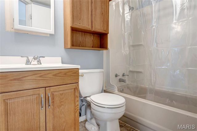 3203 Chaucer Avenue, St Ann, MO 63074