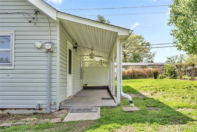 3203 Chaucer Avenue, St Ann, MO 63074