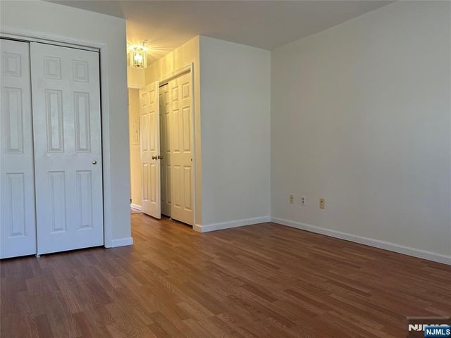 3907 Melville Court, Mahwah, NJ 07430