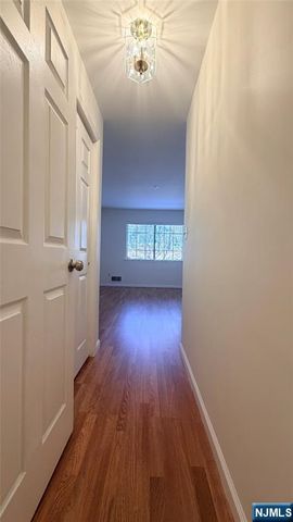 3907 Melville Court, Mahwah, NJ 07430