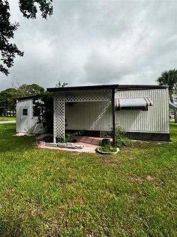 527 EGRET CIRCLE, Micco, FL 32976