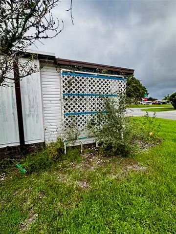 527 EGRET CIRCLE, Micco, FL 32976