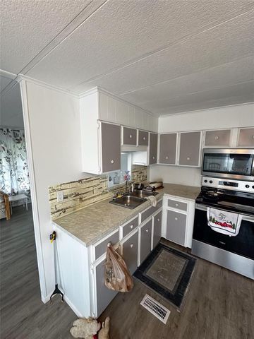 527 EGRET CIRCLE, Micco, FL 32976