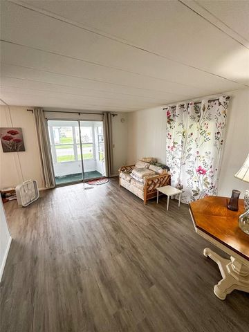 527 EGRET CIRCLE, Micco, FL 32976