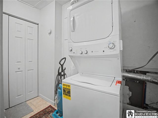 400 Broadhead Avenue, Jamestown, NY 14701