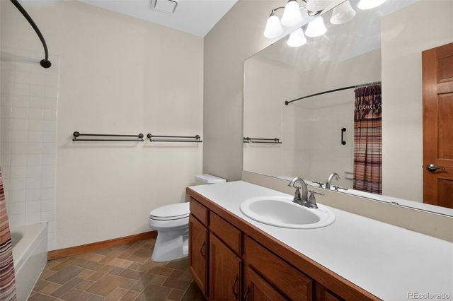 69 Ward Court, Lakewood, CO 80228