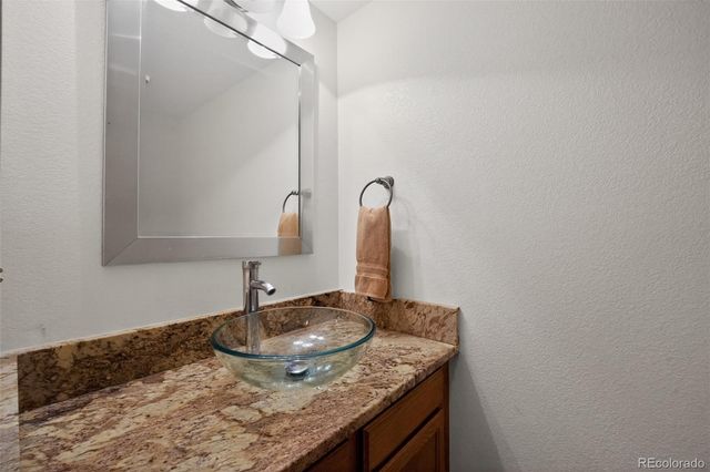69 Ward Court, Lakewood, CO 80228