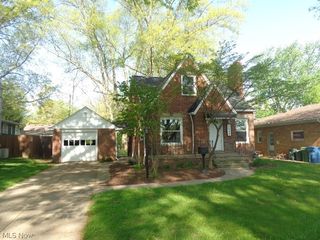 5840 Queens Highway, Parma Heights, OH 44130