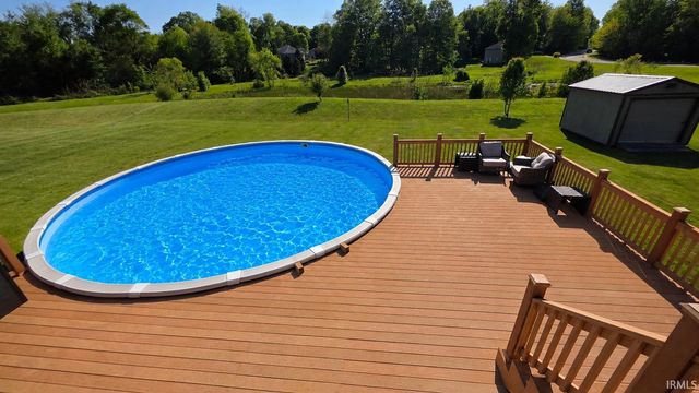 3388 S Coulter Creek Drive, Laporte, IN 46350