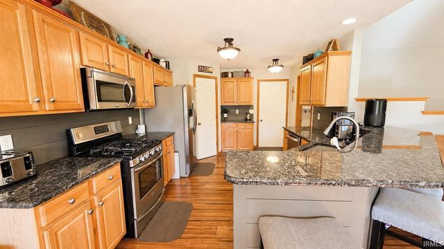 3388 S Coulter Creek Drive, Laporte, IN 46350