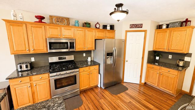 3388 S Coulter Creek Drive, Laporte, IN 46350