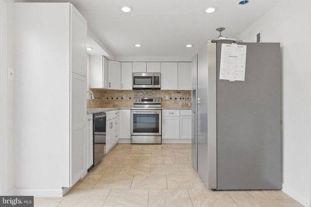 178 STONEGATE DR, Frederick, MD 21702