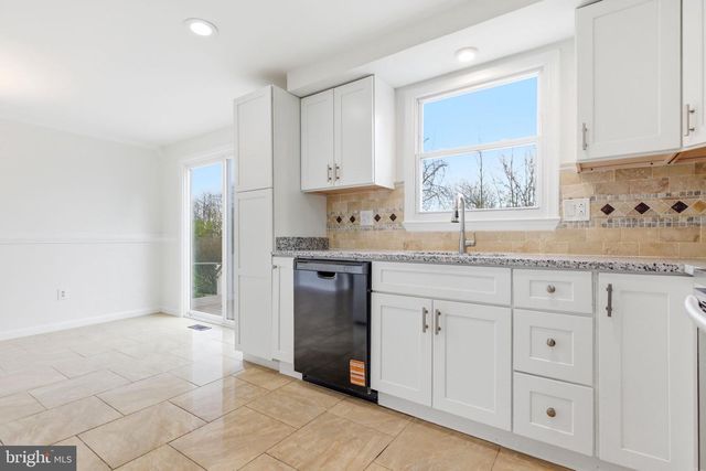 178 STONEGATE DR, Frederick, MD 21702