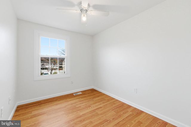 178 STONEGATE DR, Frederick, MD 21702