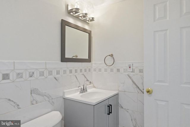 178 STONEGATE DR, Frederick, MD 21702