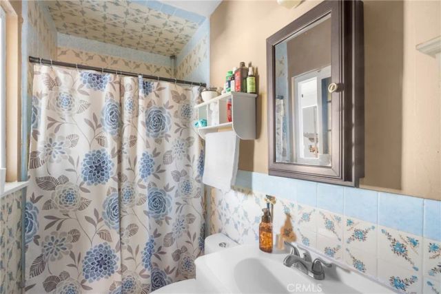 1884 Teakwood, Santa Maria, CA 93455