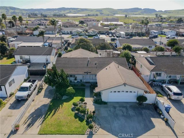 1884 Teakwood, Santa Maria, CA 93455
