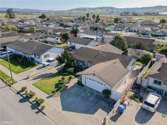 1884 Teakwood, Santa Maria, CA 93455