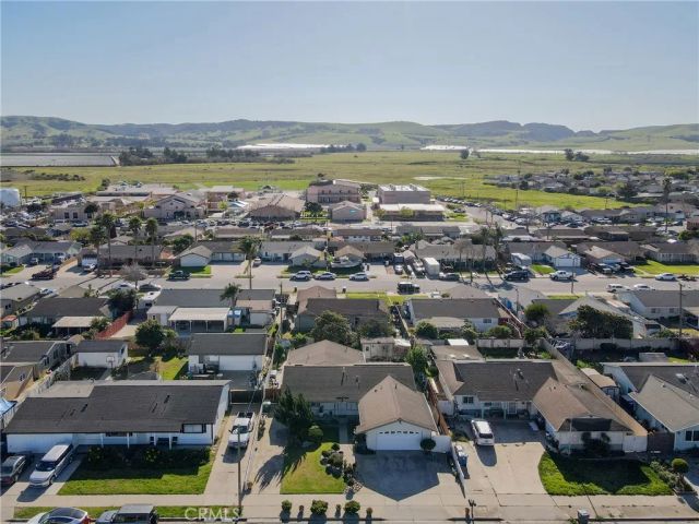 1884 Teakwood, Santa Maria, CA 93455