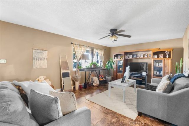 1884 Teakwood, Santa Maria, CA 93455