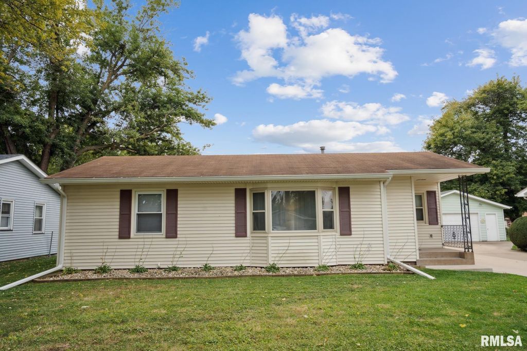 506 13TH Avenue A, Silvis, IL 61282