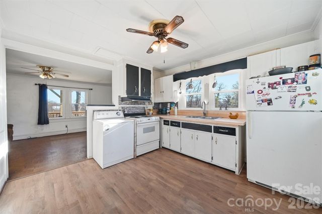 1406 Walt Arney Road SW, Lenoir, NC 28645