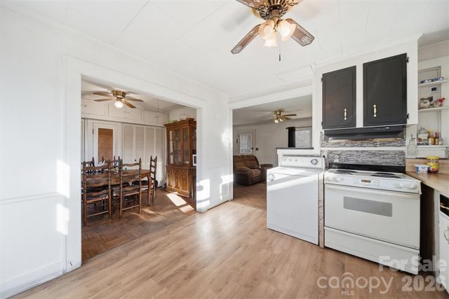 1406 Walt Arney Road SW, Lenoir, NC 28645