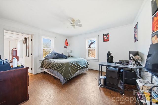 1406 Walt Arney Road SW, Lenoir, NC 28645