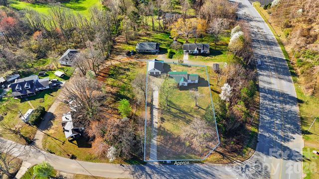 1406 Walt Arney Road SW, Lenoir, NC 28645