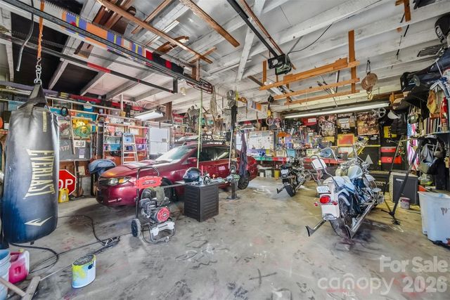 1406 Walt Arney Road SW, Lenoir, NC 28645