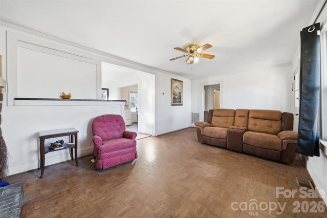 1406 Walt Arney Road SW, Lenoir, NC 28645