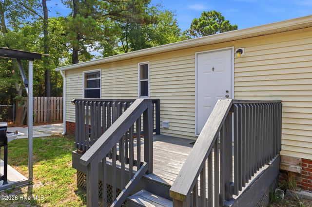 709 Inlet Acres Drive, Wilmington, NC 28412