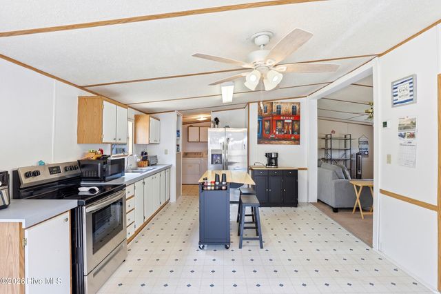 709 Inlet Acres Drive, Wilmington, NC 28412