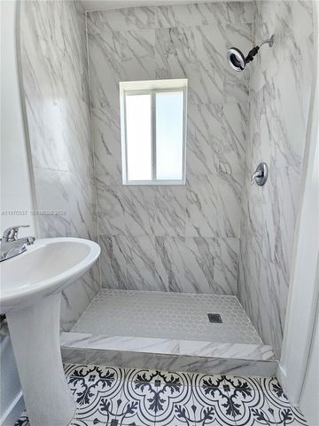 2669 SW 9th St 5, Miami, FL 33135