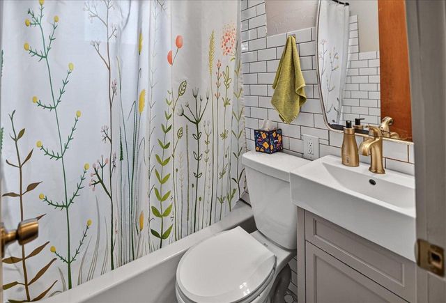 4707 Camden Road, Madison, WI 53716