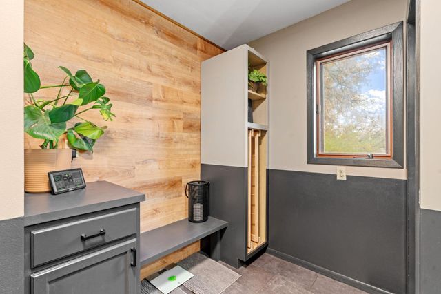 74500 240th Street, Albert Lea, MN 56007