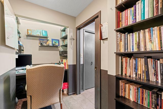 74500 240th Street, Albert Lea, MN 56007